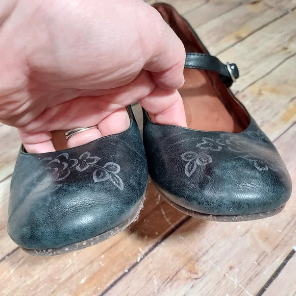 Naya black floral Chalice Mary Jane heels 8.5 - Picture 7 of 12